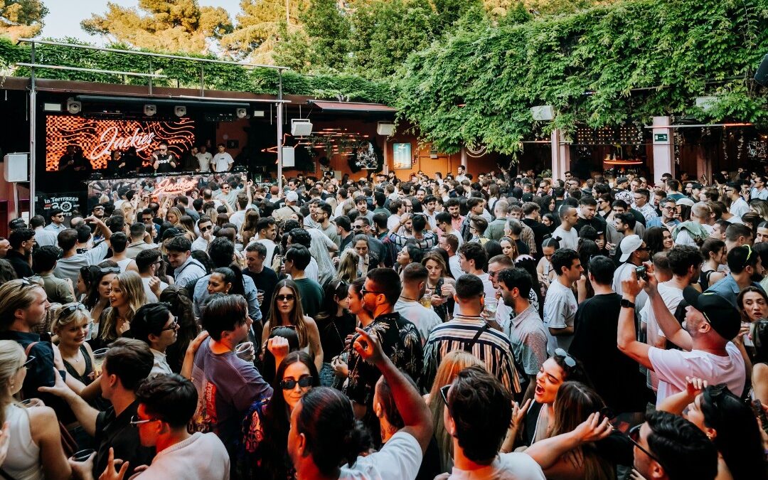 Jackies Open Air Daytime